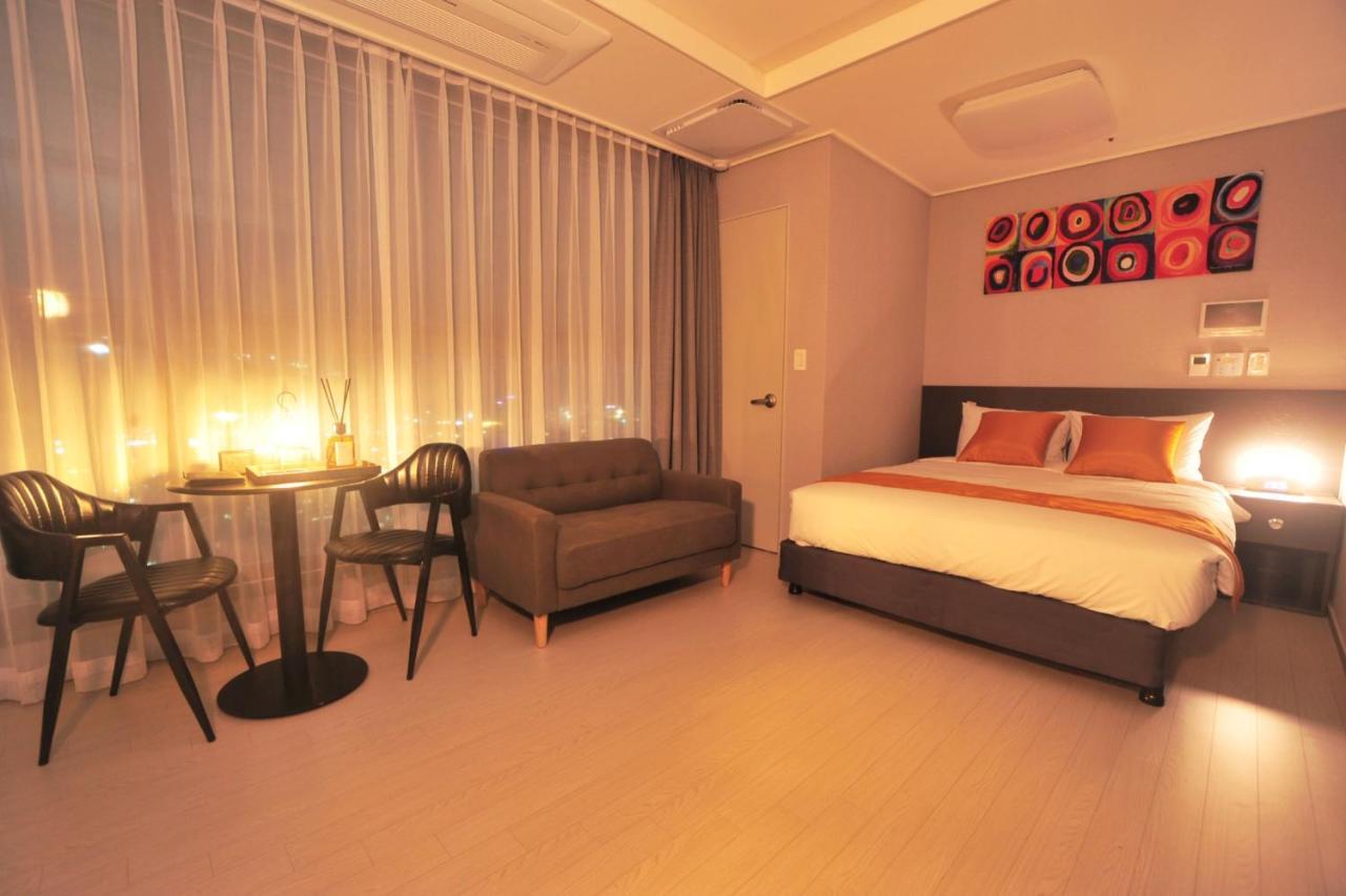 Coopstay Yeosu Hotel Bagian luar foto